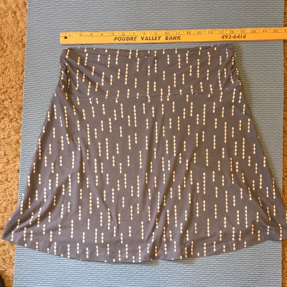 Kuhl Charcoal Skirt with Ivory Dots